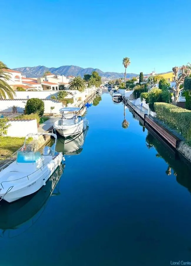 Holiday home Port Banyuls Casa Al Canal Empuriabrava