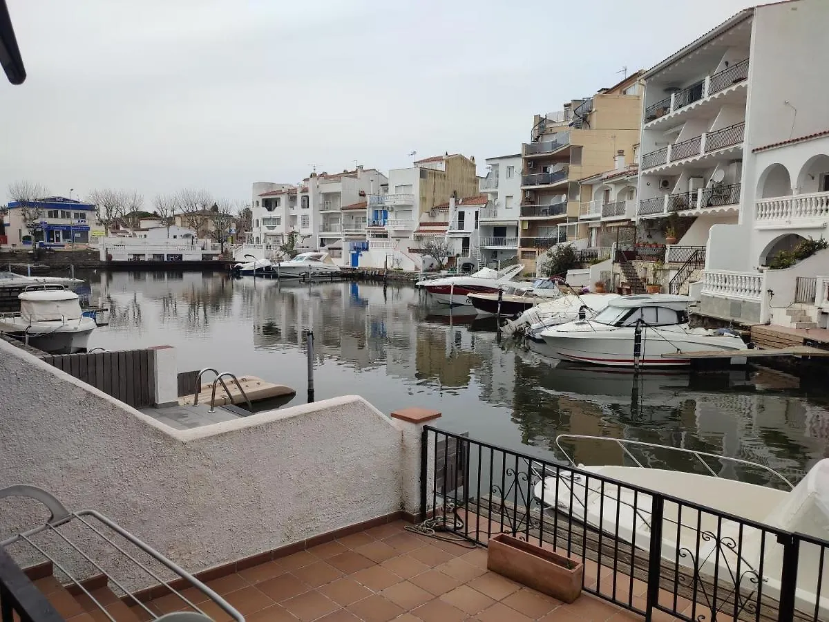 Port Banyuls Casa Al Canal Empuriabrava